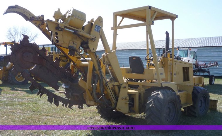 image for item 5086 Vermeer V8050 trencher