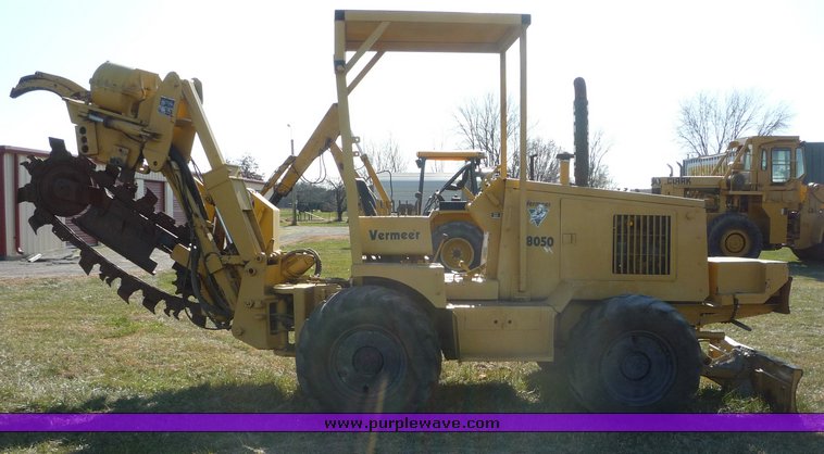 image for item 5086 Vermeer V8050 trencher
