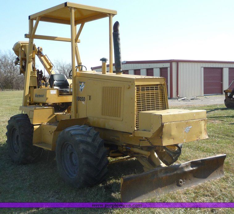 image for item 5086 Vermeer V8050 trencher