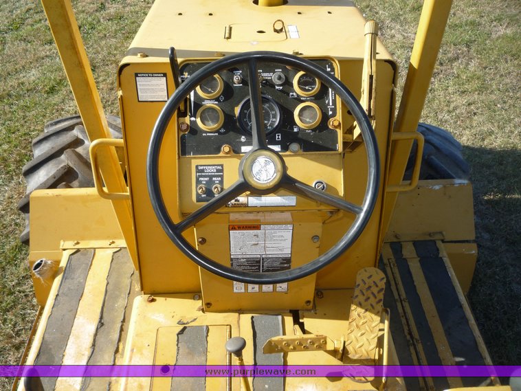 image for item 5086 Vermeer V8050 trencher