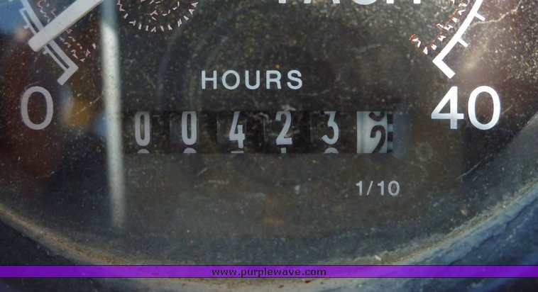 image for item 5086 Vermeer V8050 trencher