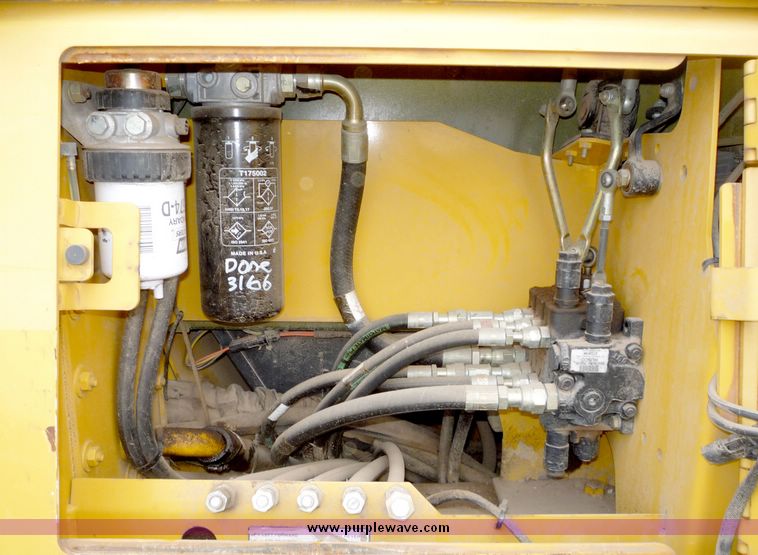 image for item 5140 2002 John Deere 650H  LGP dozer