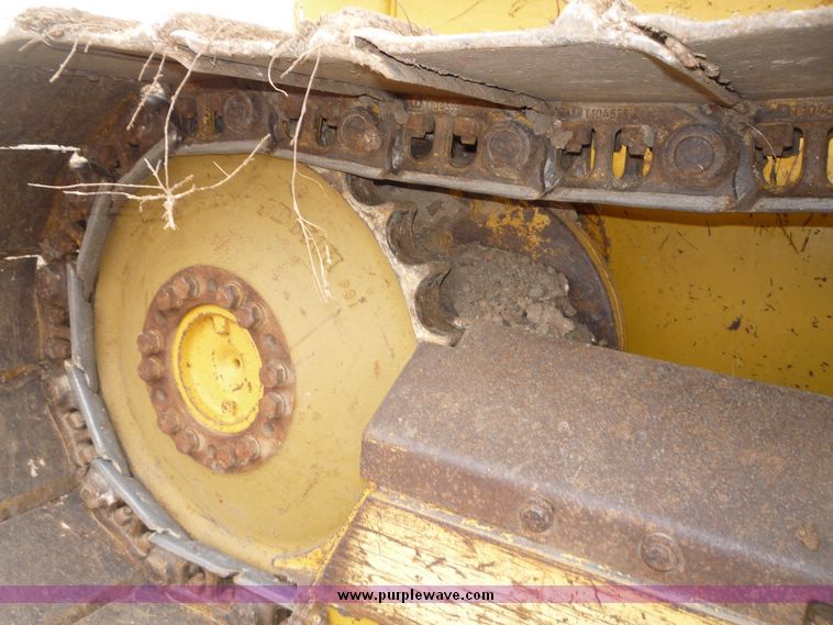 image for item 5140 2002 John Deere 650H  LGP dozer