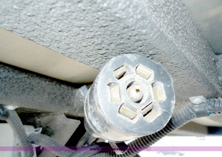 image for item 5142 2008 American Hauler 48' gooseneck aluminum trailer