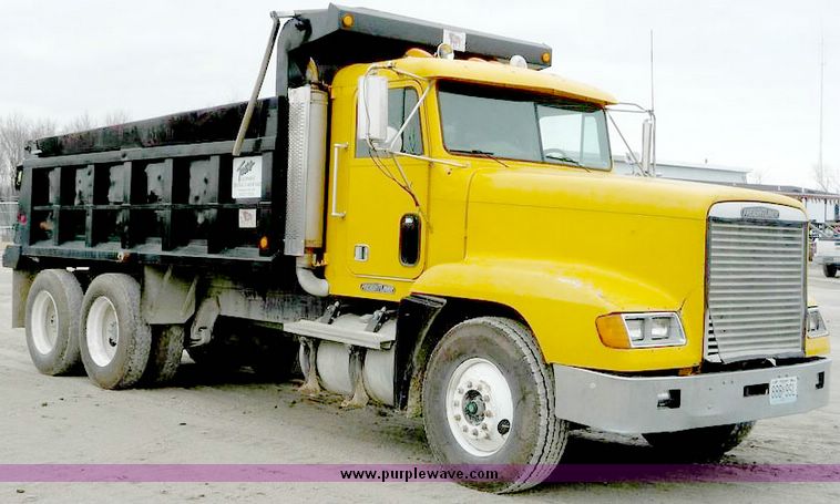 image for item 5144 1996 Freightliner Conventional FLD120 dump truck