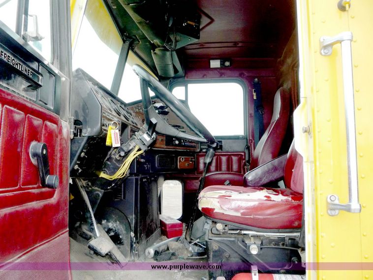 image for item 5144 1996 Freightliner Conventional FLD120 dump truck