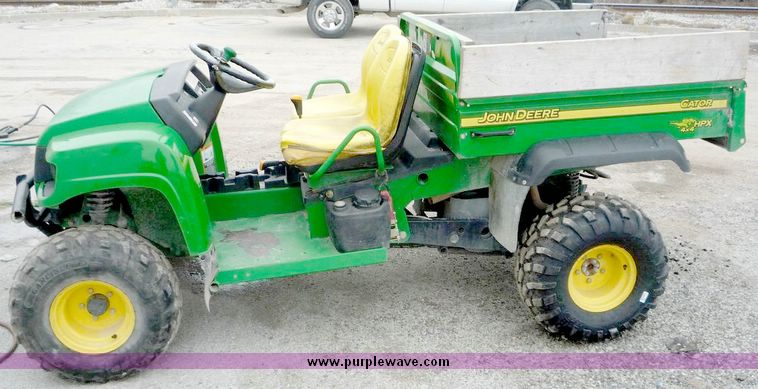 image for item 5146 2004 John Deere HPX gator
