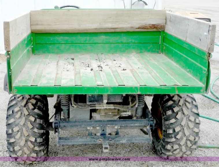 image for item 5146 2004 John Deere HPX gator
