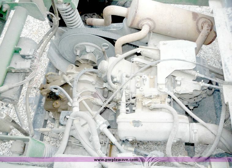 image for item 5146 2004 John Deere HPX gator