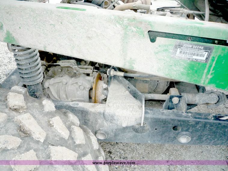 image for item 5146 2004 John Deere HPX gator