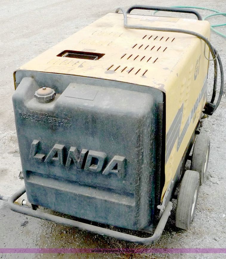 image for item 5147 Landa 4-2000 G-series steam pressure washer