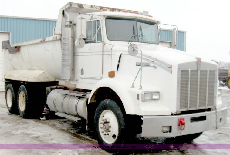 image for item 5150 1988 Kenworth tandem axle dump truck