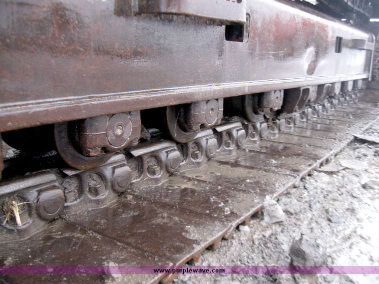 image for item 5151 1999 Caterpillar 330B excavator