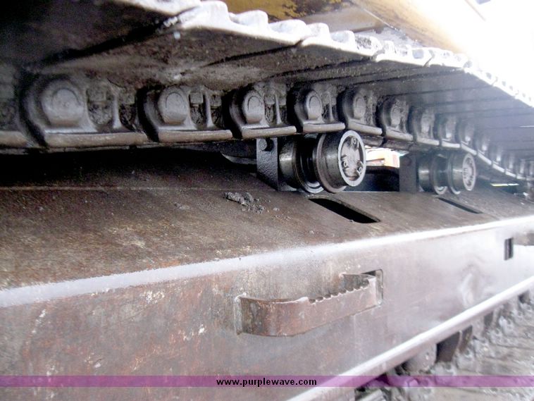 image for item 5151 1999 Caterpillar 330B excavator