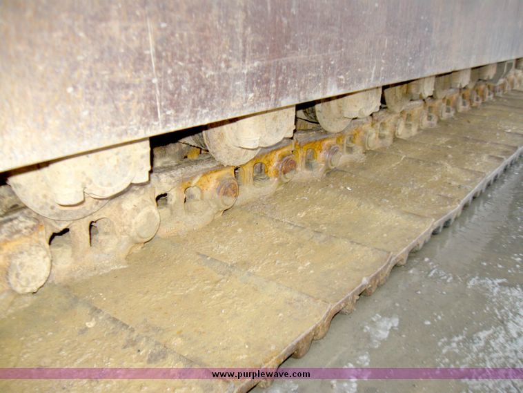 image for item 5152 1989 Caterpillar 235C excavator