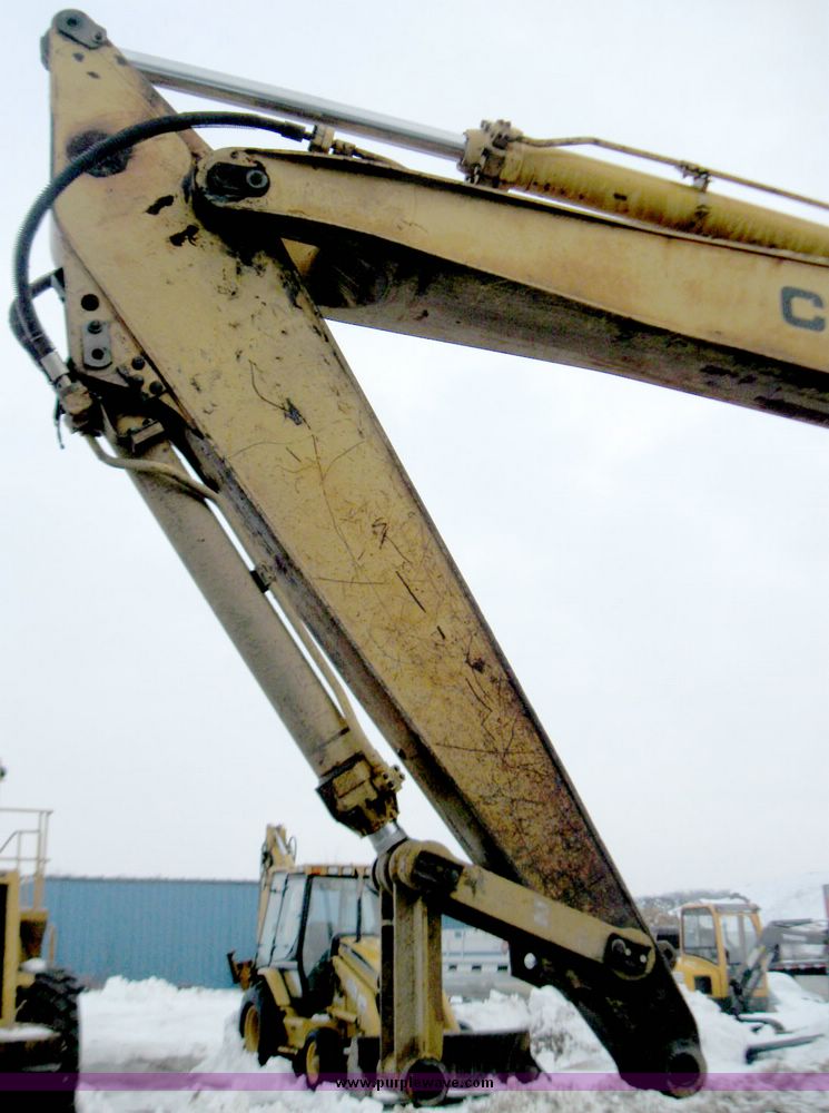 image for item 5152 1989 Caterpillar 235C excavator