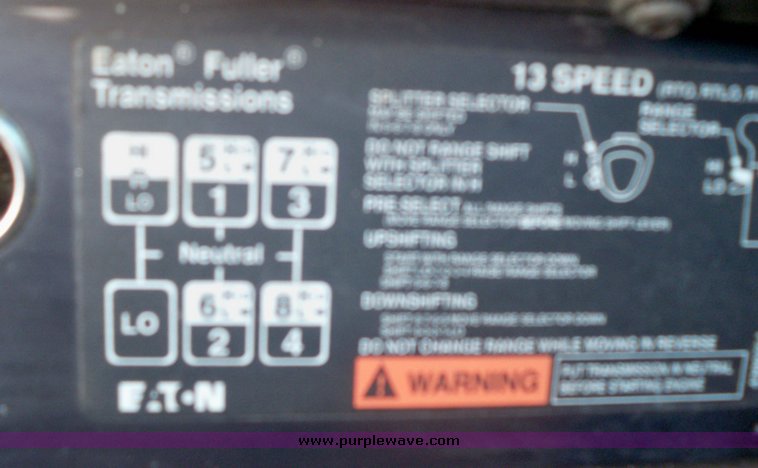 image for item 6001 1997 International Series 9400 truck