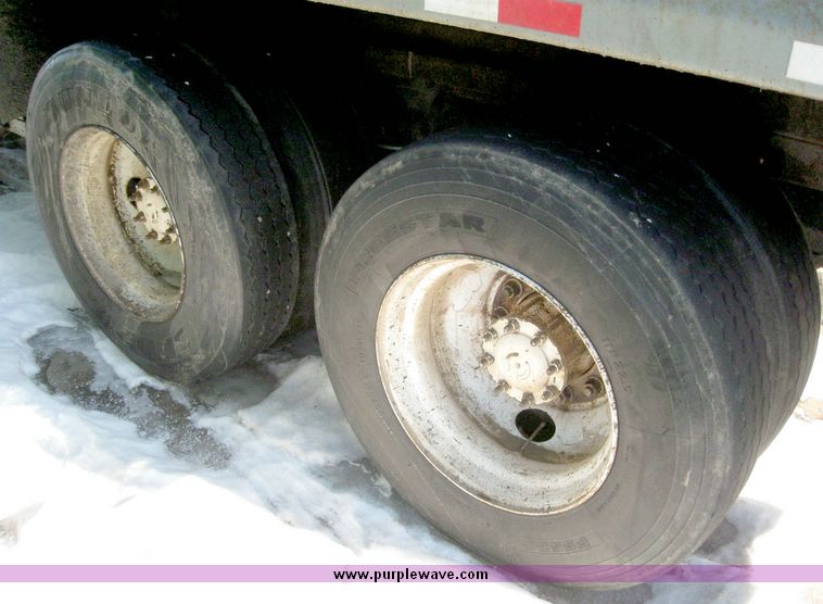 image for item 6627 1994 Freightliner dump truck