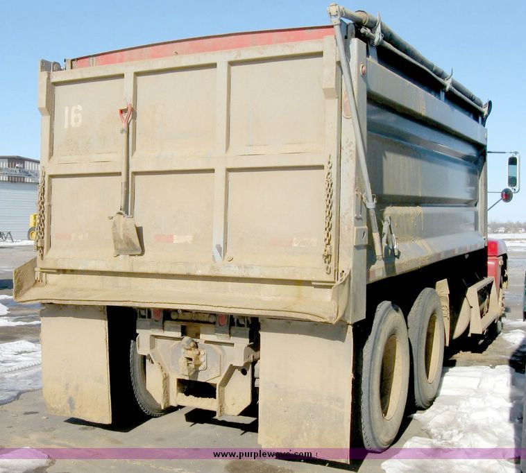 image for item 6628 1994 Freightliner dump truck