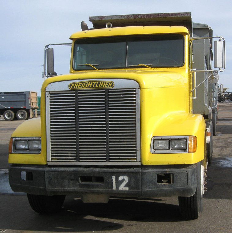image for item 6629 1994 Freightliner dump truck