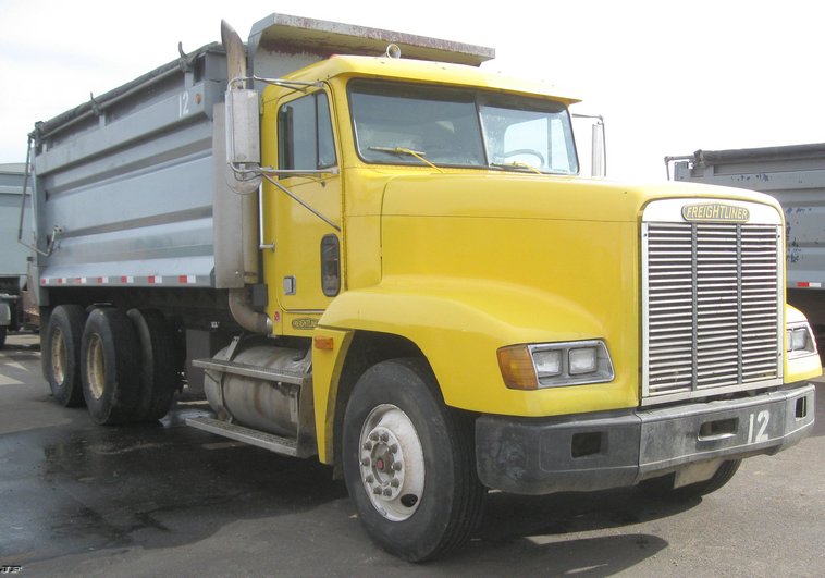 image for item 6629 1994 Freightliner dump truck