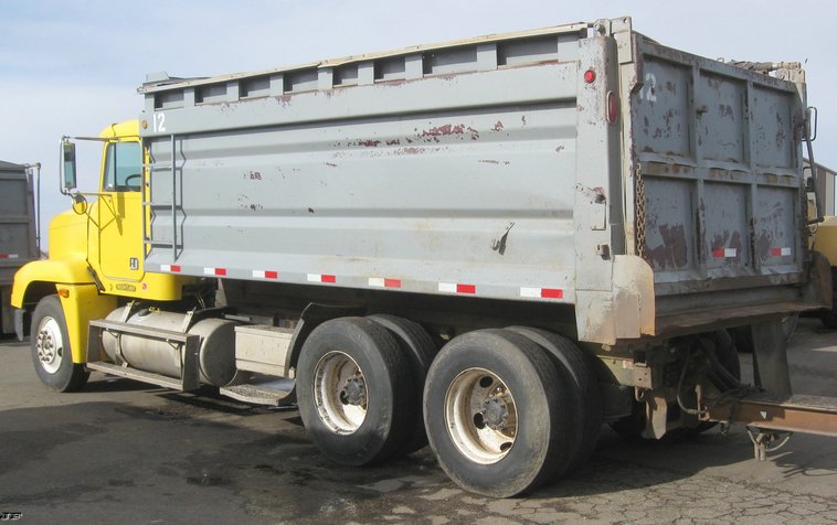 image for item 6629 1994 Freightliner dump truck