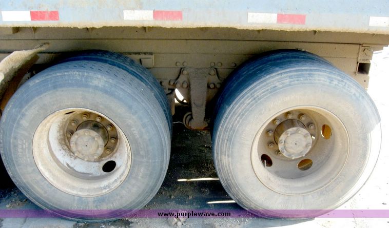 image for item 6629 1994 Freightliner dump truck