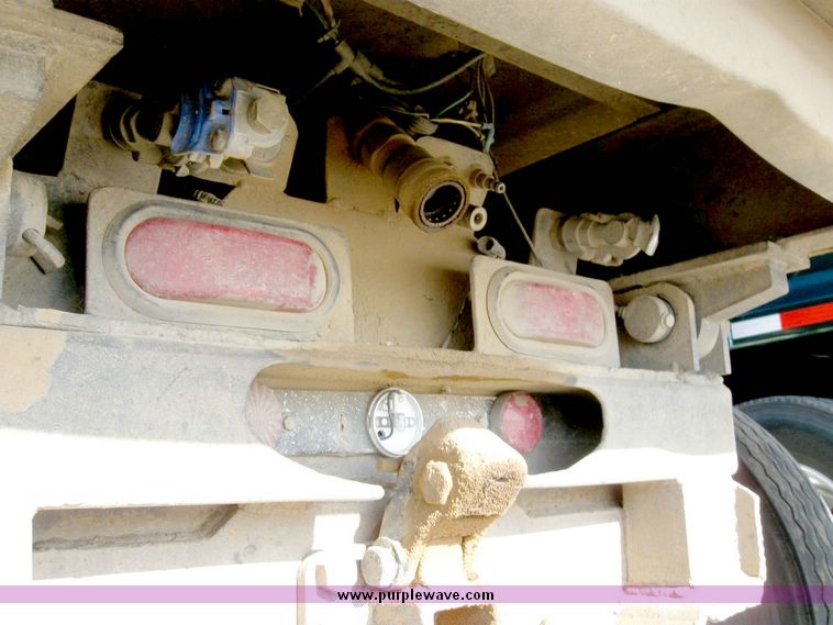 image for item 6629 1994 Freightliner dump truck