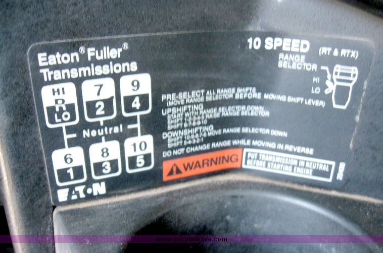 image for item 6629 1994 Freightliner dump truck