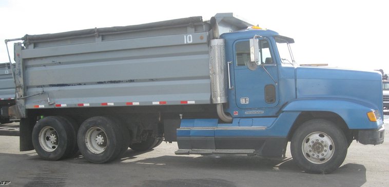 image for item 6630 1994 Freightliner dump truck