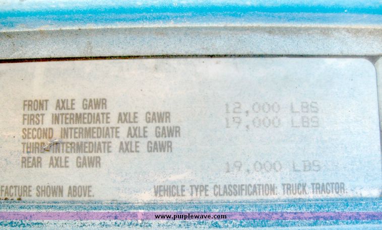 image for item 6630 1994 Freightliner dump truck