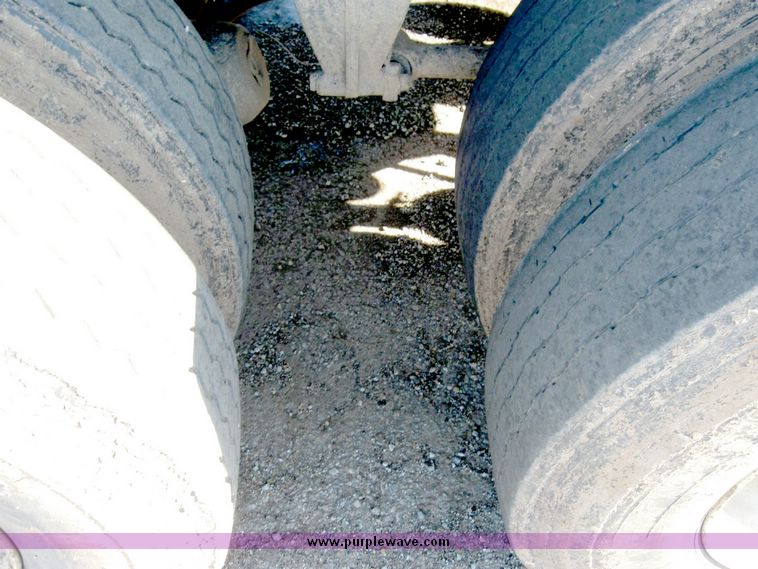 image for item 6631 1990 Freightliner dump truck