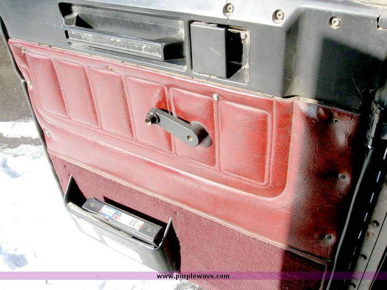 image for item 6631 1990 Freightliner dump truck