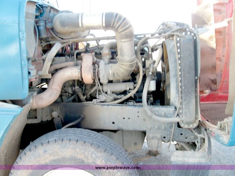 image for item 6631 1990 Freightliner dump truck