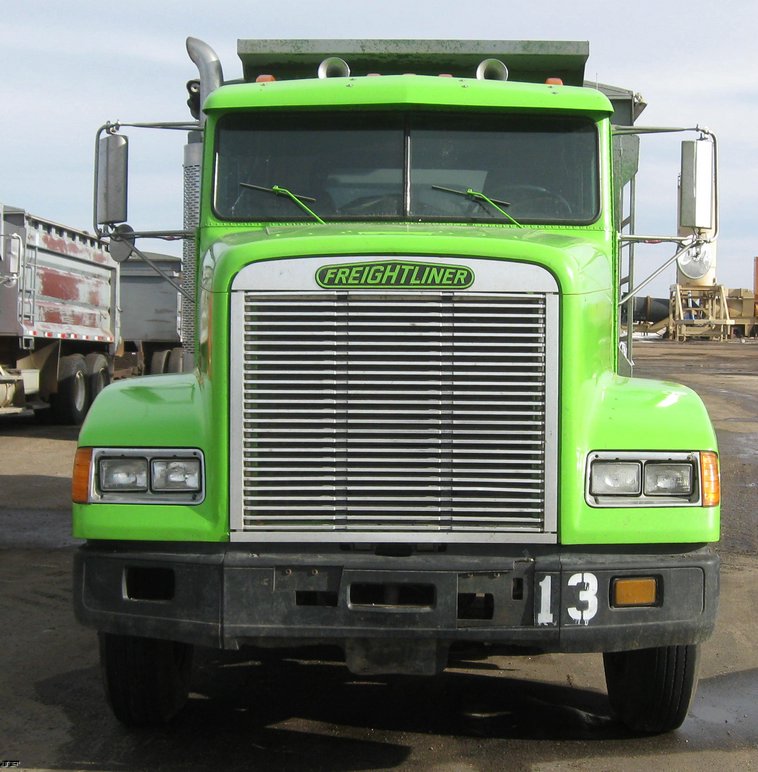 image for item 6632 1994 Freightliner dump truck