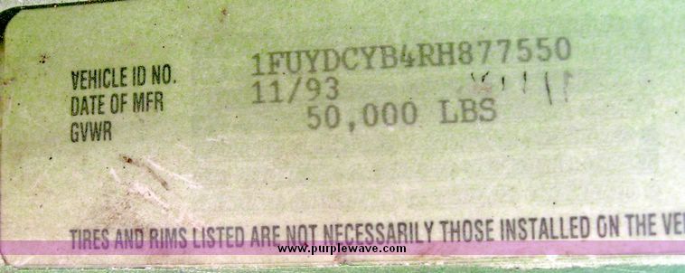 image for item 6632 1994 Freightliner dump truck