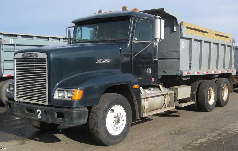 image for item 6633 1990 Freightliner dump truck