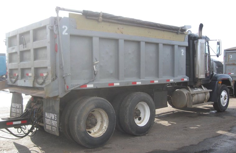 image for item 6633 1990 Freightliner dump truck
