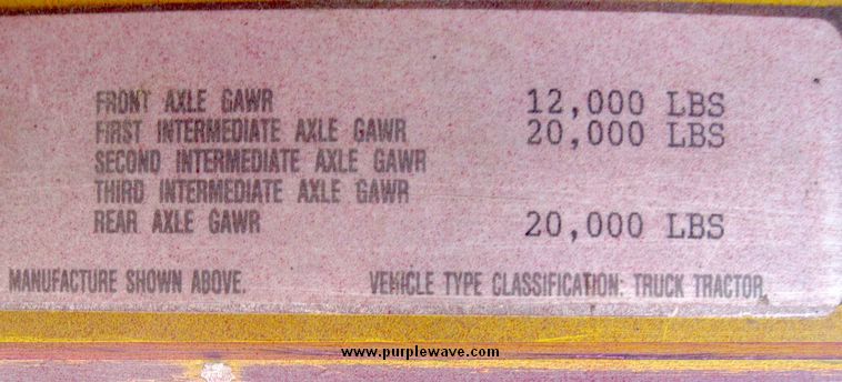 image for item 6634 1994 Freightliner dump truck