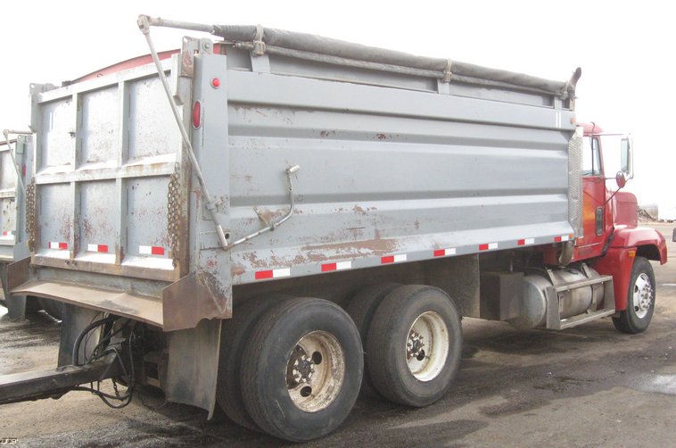 image for item 6800 1994 Freightliner Conventional FLD120 dump truck