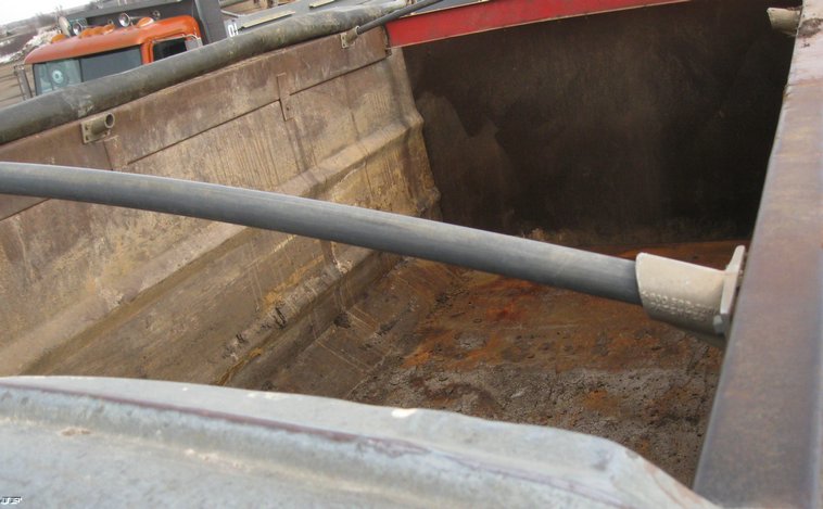 image for item 6800 1994 Freightliner Conventional FLD120 dump truck