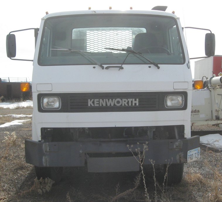 image for item 6803 1988 Kenworth flat bed truck