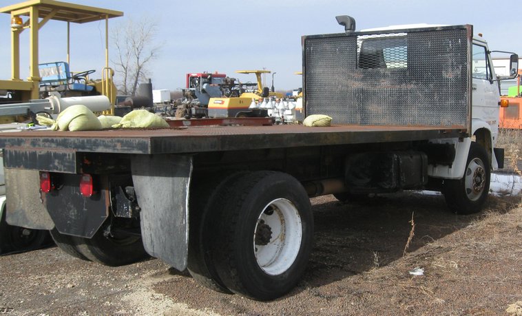 image for item 6803 1988 Kenworth flat bed truck