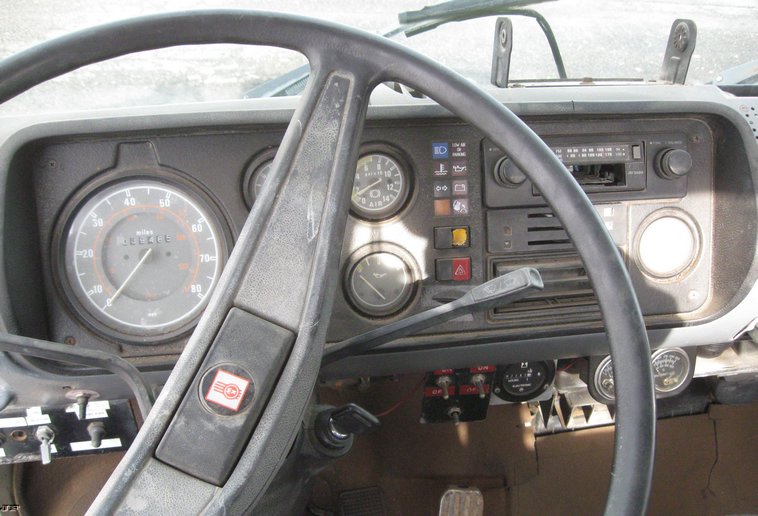 image for item 6803 1988 Kenworth flat bed truck