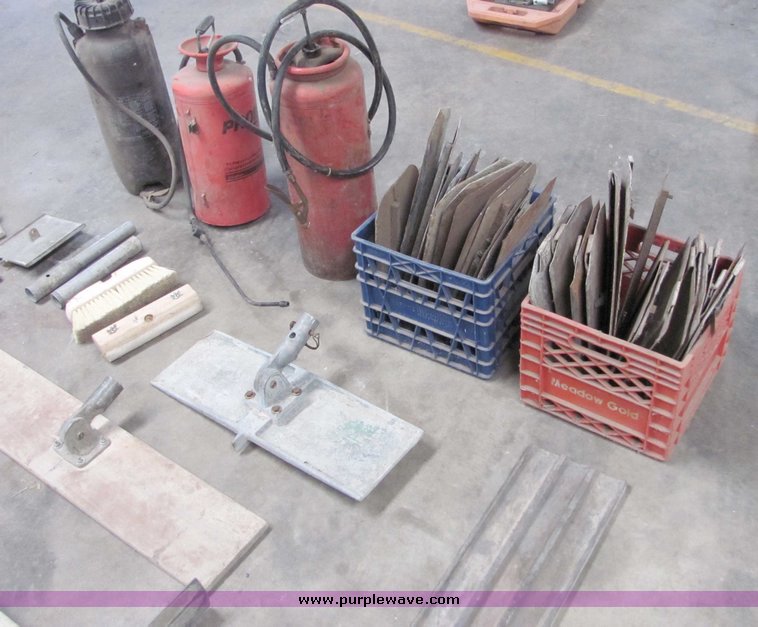 image for item 7034 Assorted concrete tools