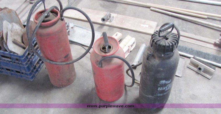 image for item 7034 Assorted concrete tools