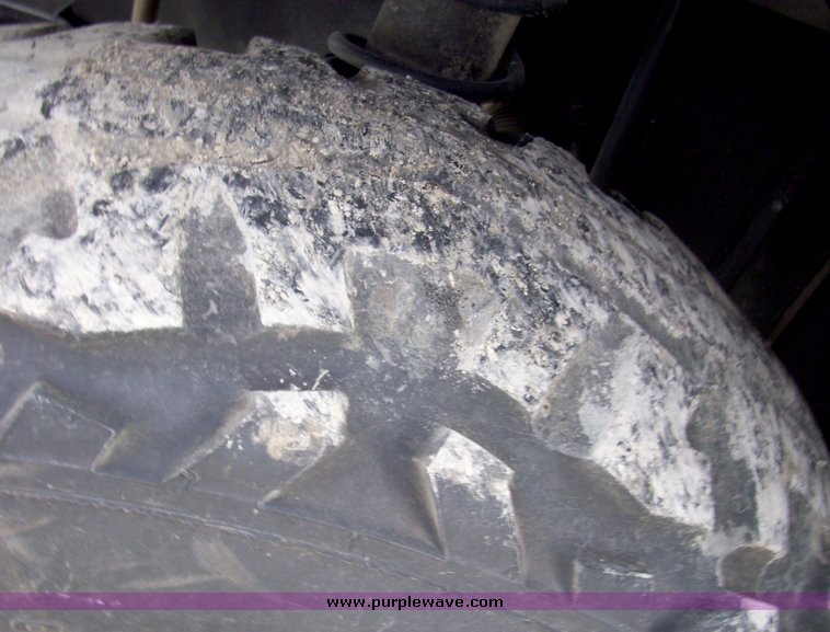 image for item 8064 2009 Kawasaki Mule 610