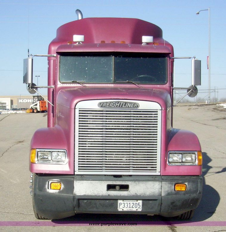 image for item 8068 1994 Freightliner Conventional FLD120 semi truck