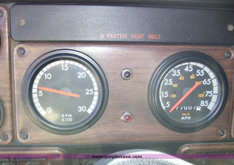 image for item 8068 1994 Freightliner Conventional FLD120 semi truck