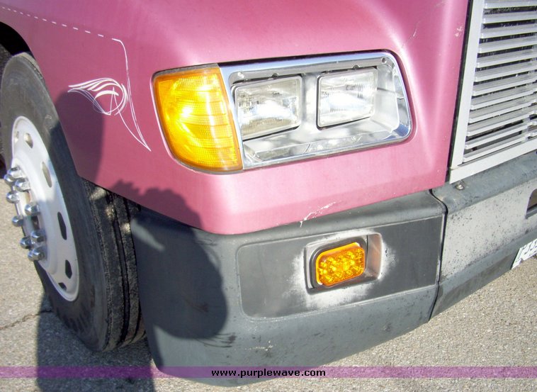 image for item 8068 1994 Freightliner Conventional FLD120 semi truck